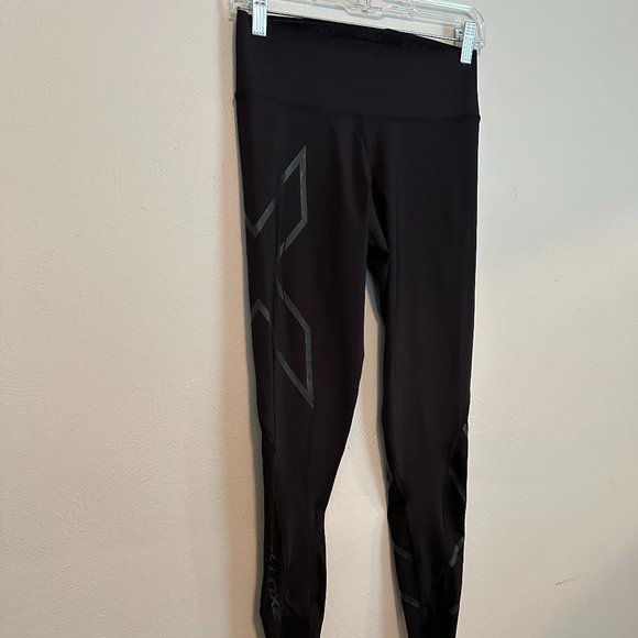 2XU Women's MCS Mid-Rise Compression Tights in Black Size Medium - Picture 5 of 16